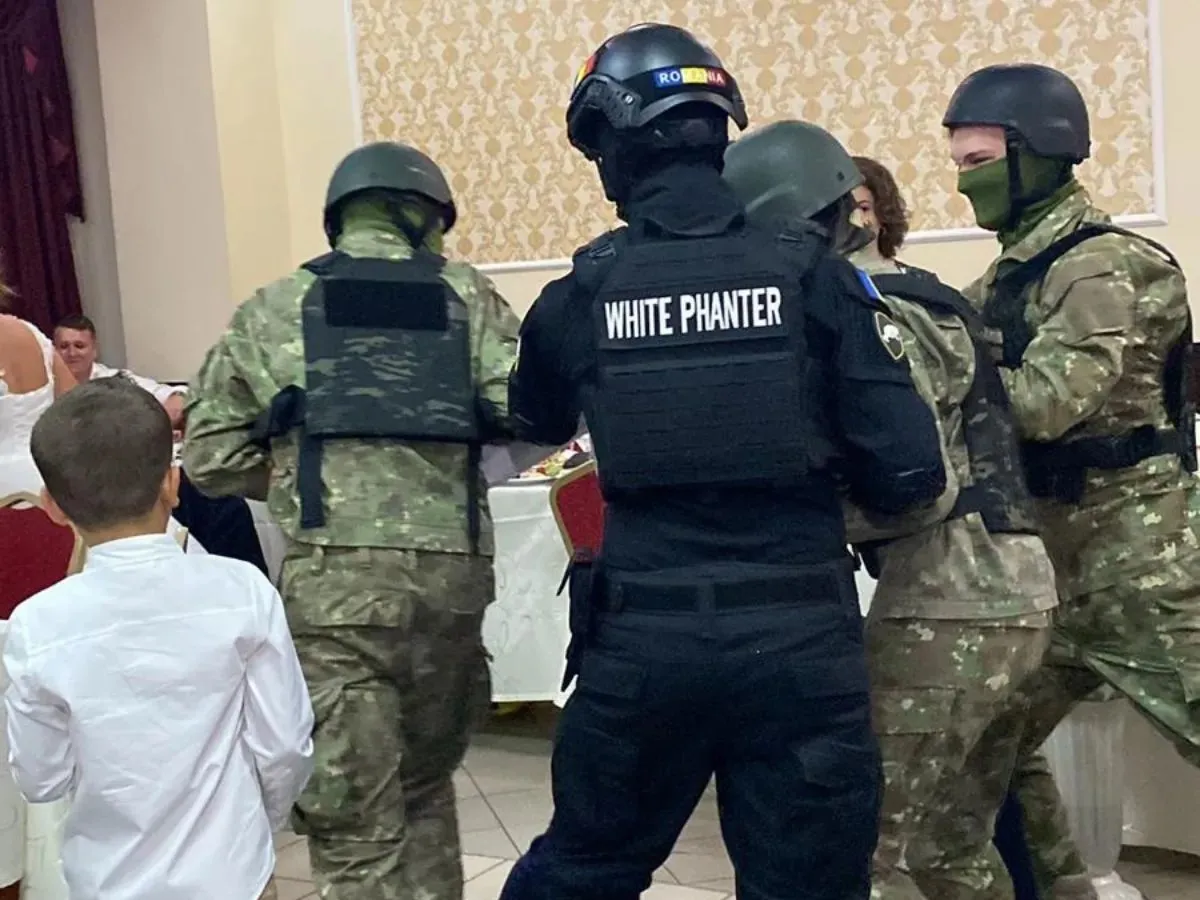 Spectacol lumini si dans